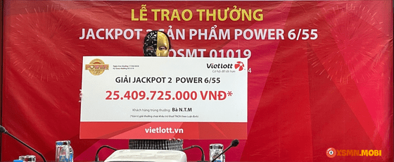 Chị M. nhận giải Jackpot 2 trị giá hơn 25 tỷ đồng Chị M. nhận giải Jackpot 2 trị giá hơn 25 tỷ đồng